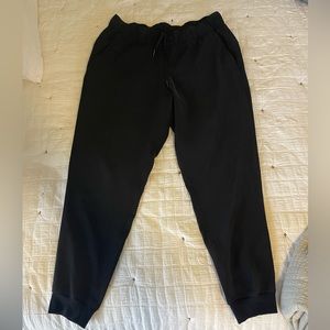 Lululemon high rise joggers - size 10